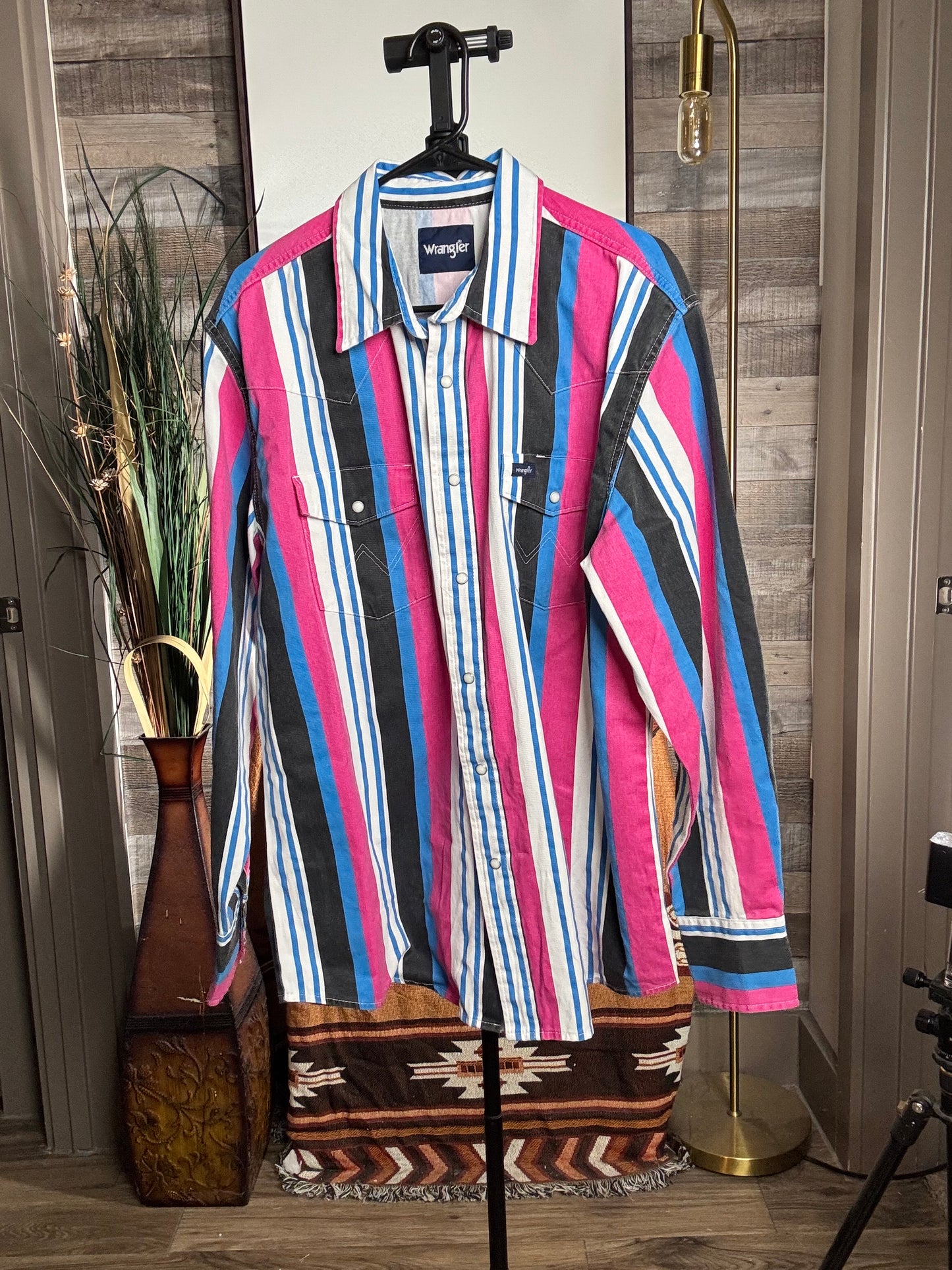 Wrangler Vintage Inspired Brushpopper Pearl Snap - Pink Mix, Size: LARGE