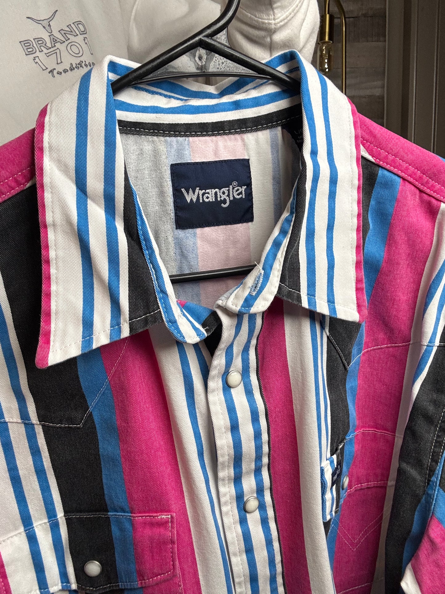 Wrangler Vintage Inspired Brushpopper Pearl Snap - Pink Mix, Size: LARGE