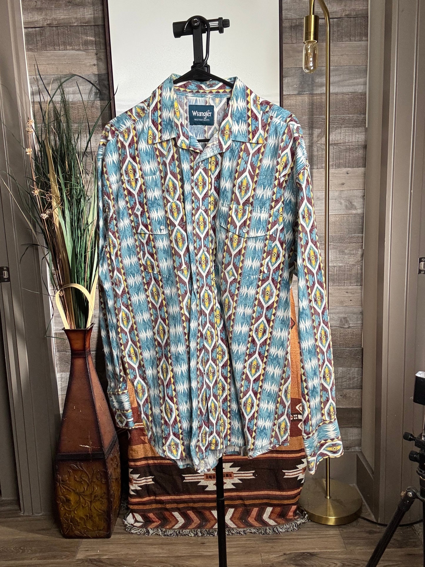 Wrangler Men's Checotah Long Sleeve Pearl Snap, Dusty Blue Diamond - Size: LARGE