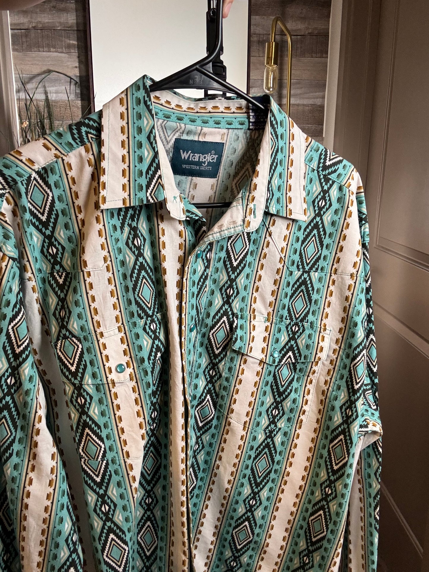 Wrangler Checotah Teal and White, SIZE: LARGE