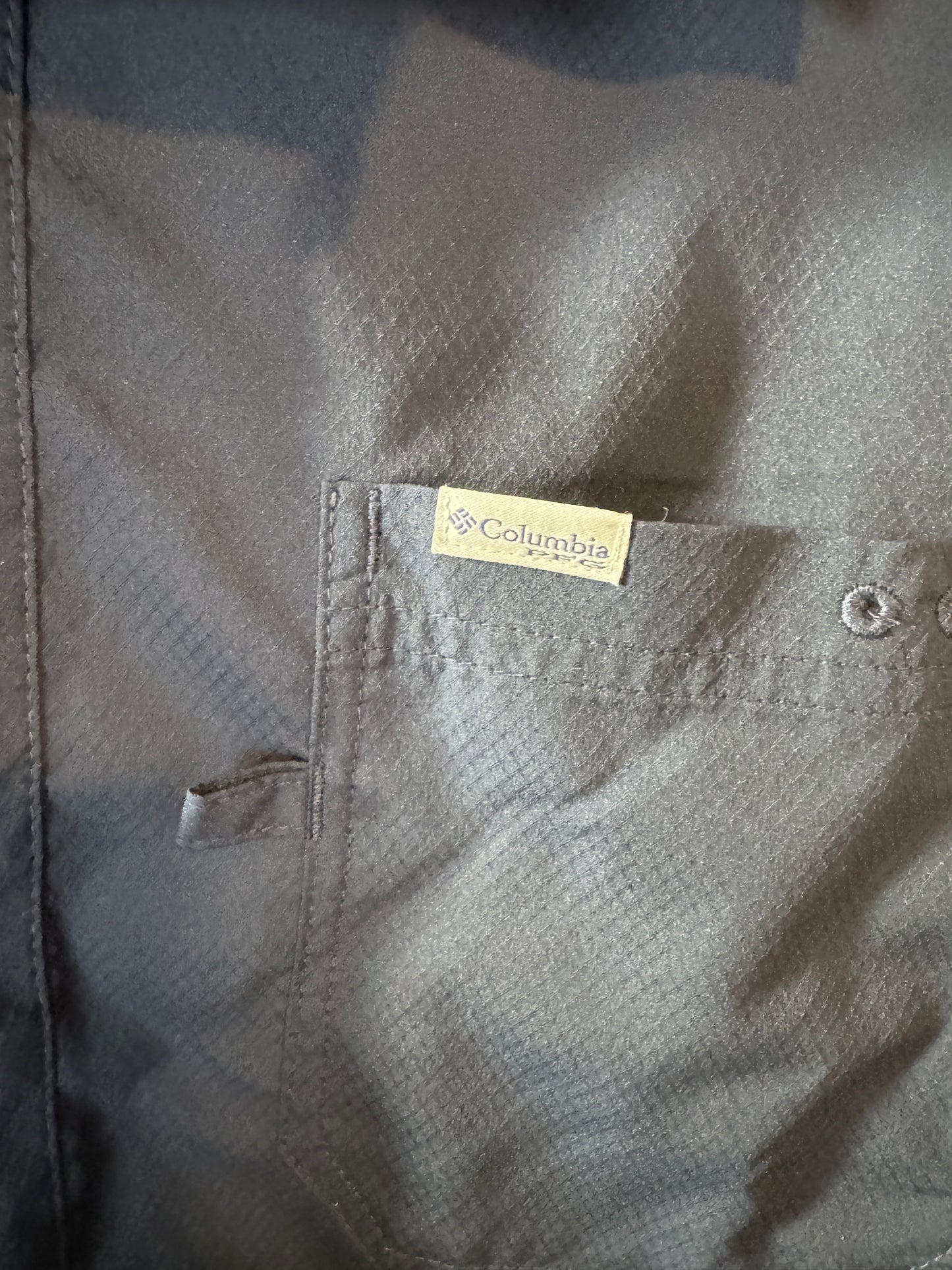 Columbia PFG shirt X-LARGE